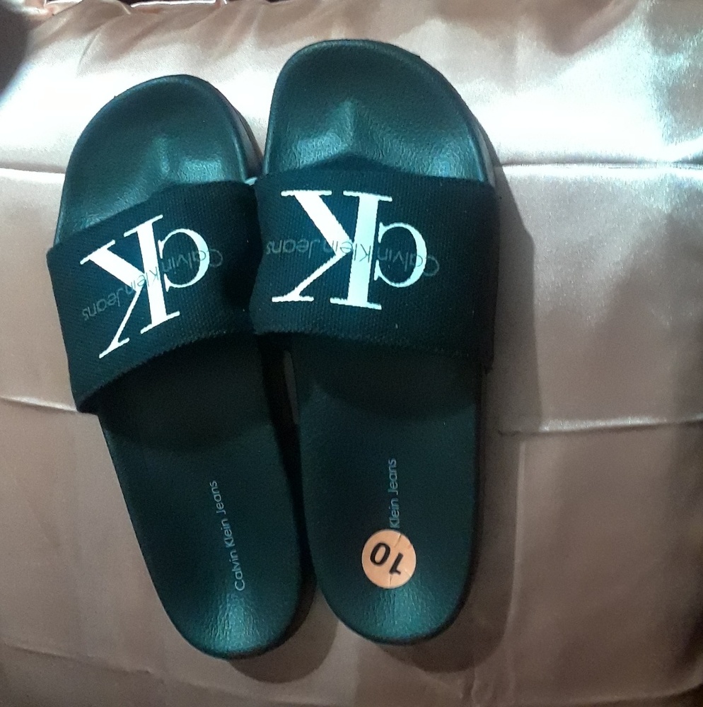 Calvin Klein slipper